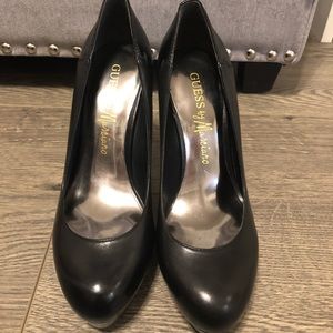 Ladies size 6 Marciano black heels